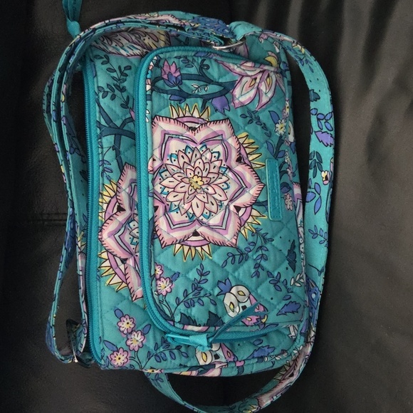 Vera Bradley Peacock Garden Teal and Pink Floral Crossbody Quilted Zipper Bag - Picture 10 of 10
